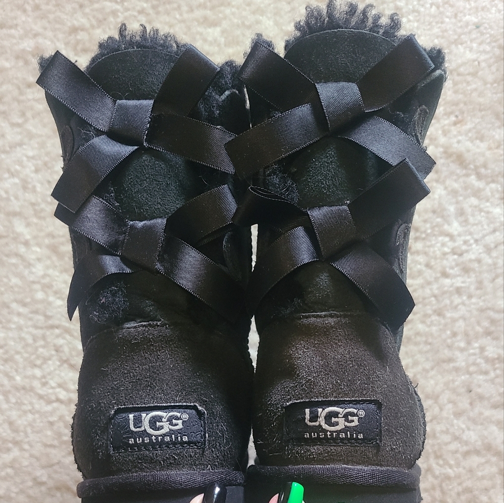 UGG Women's Black Boots with Ribbon Detail